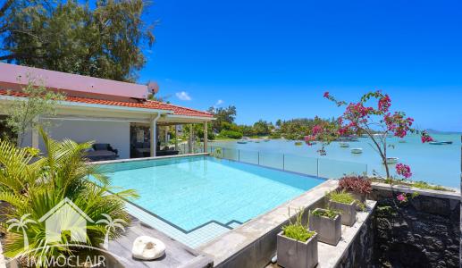 Villa LAGON Bleu, pieds dans l'eau, piscine privée